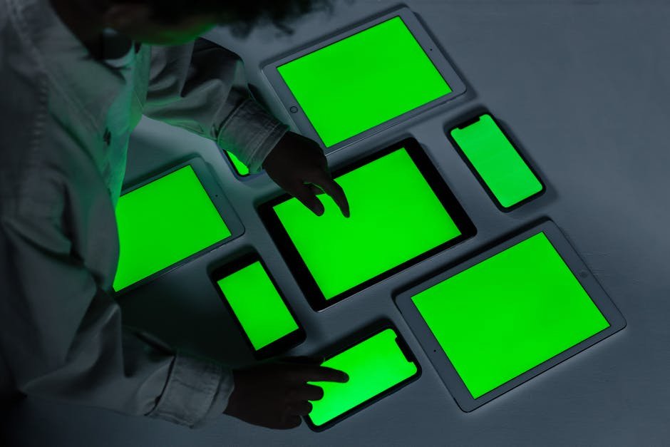 User testing IPTV streaming quality on multiple devices simultaneously